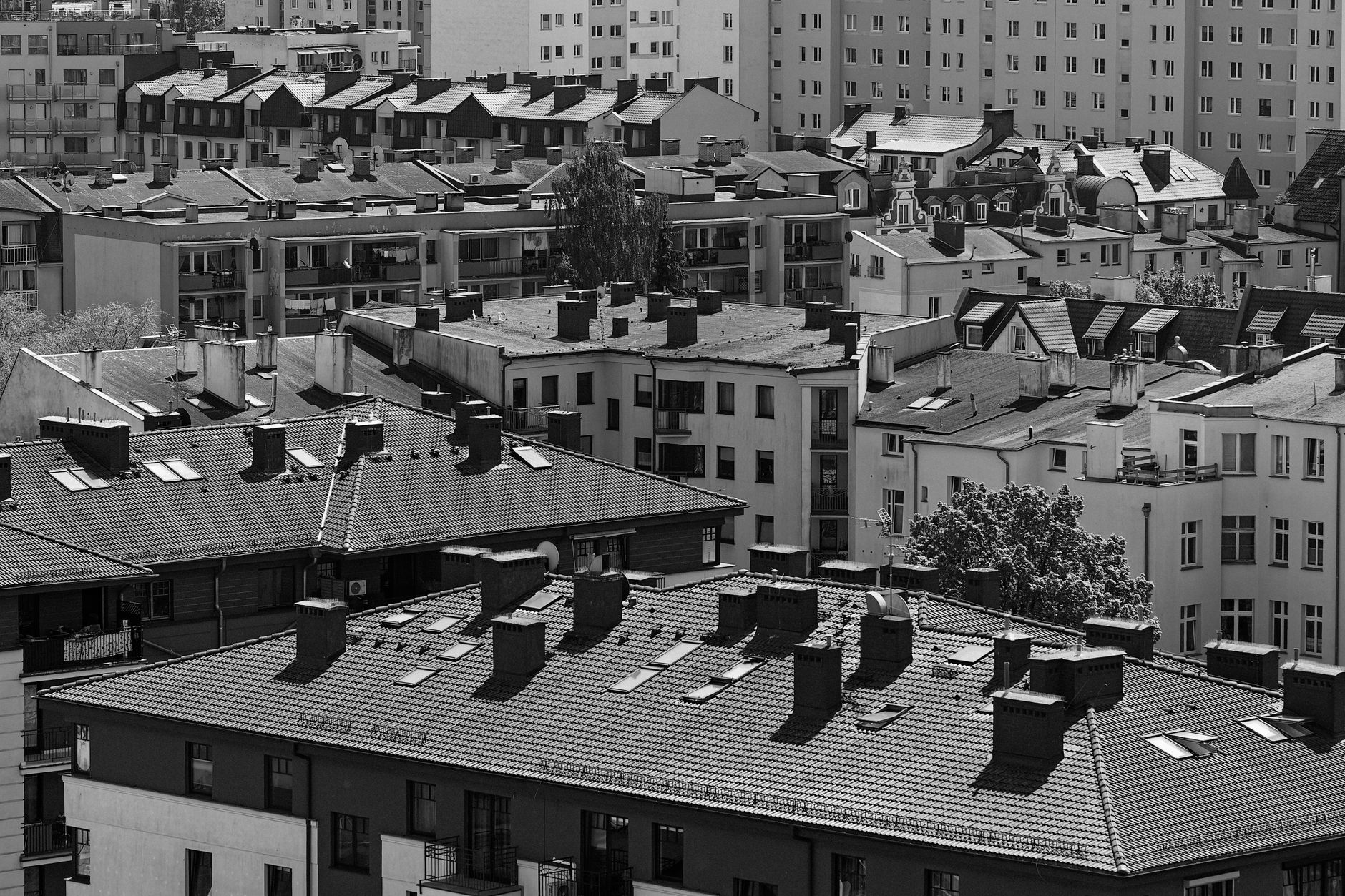 Varför Stockholms bebyggelse är en av Sveriges mest komplicerade att lägga tak på